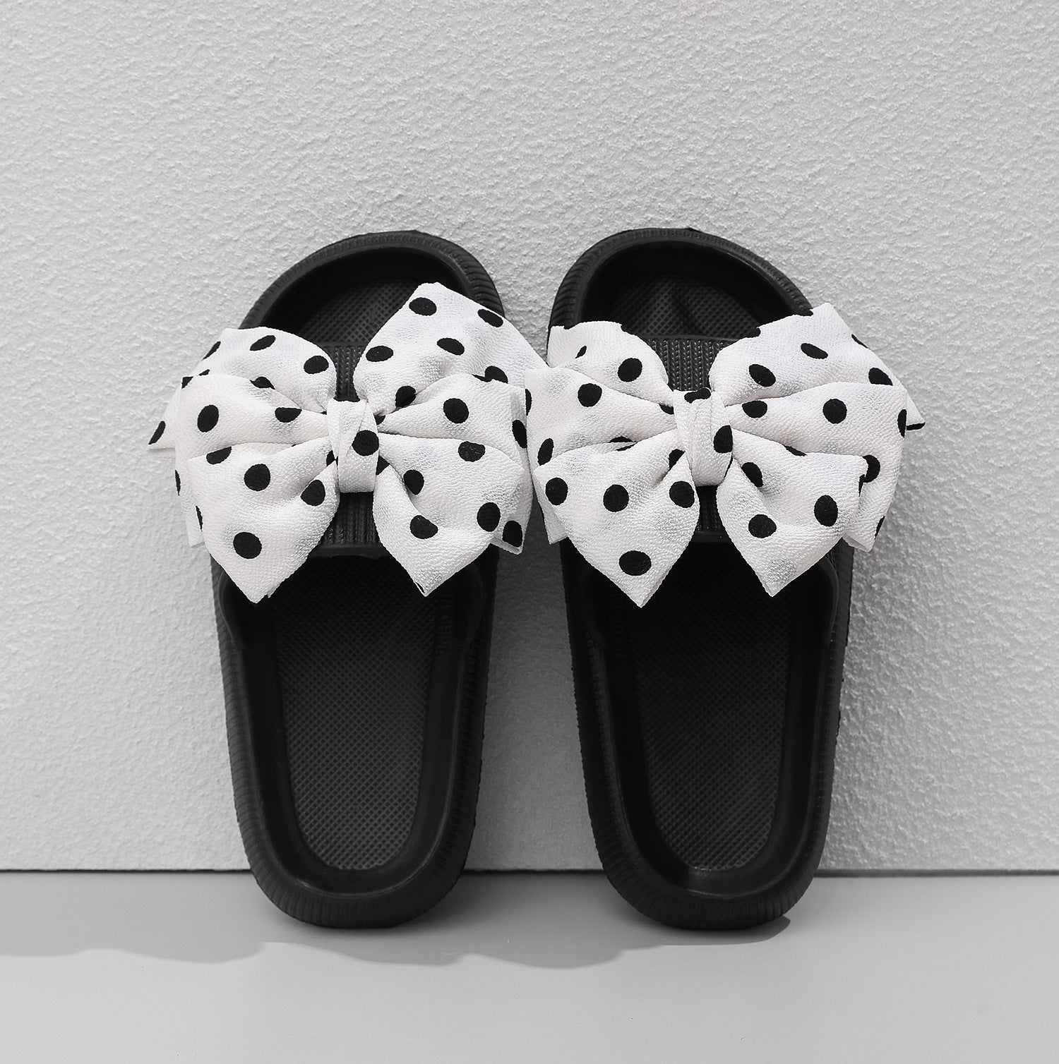 Fashion polka dot bow slippers women's summer outer wear thick bottom indoor one-word sandals beach shoes